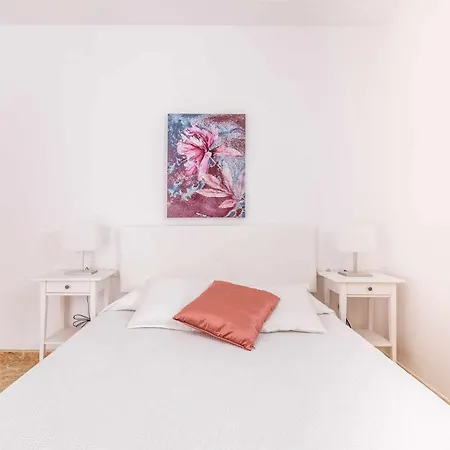 A&n 2 Apartment